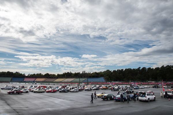 Besammlung auf dem Hockenheimring - am zweiten Tag der Creme21 2015 auf dem Hockenheimring