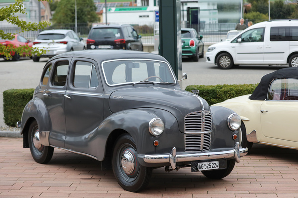 Besucherfahrzeug Austin A40 der Fünfzigerjahre - Tag der offenen Tür im Emil Frey Classic Center Schweiz "100 Jahre Emil Frey" 2024