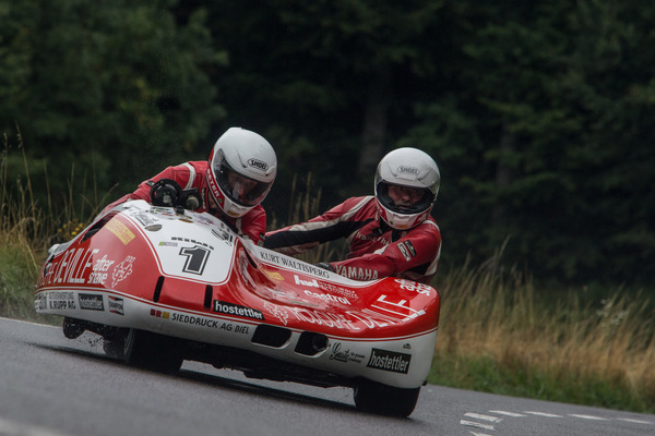 Biland-Gespann der Saison 1979 - Rodolphe Devillle LCR/Yamaha von 1979 - an der Bergprüfung für historische Sport- und Rennwagen in Altbüron 2015