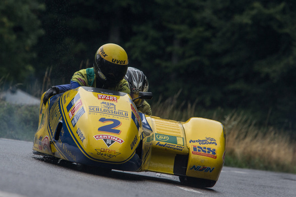 Biland-Gespann der Saison 1996 - Schlossgold LCR/swiss-auto von 1996 - an der Bergprüfung für historische Sport- und Rennwagen in Altbüron 2015
