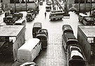 Bild: Bis 1967, dem Ende der Produktion der ersten Transporter-Generation, laufen in Deutschland 1,8 Millionen Bulli vom Band