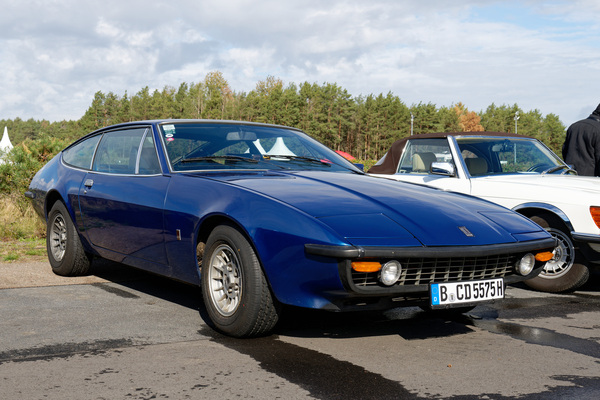 Bitter CD (1975) – einer von 395, nicht nur in Blau selten – Oldtimer-Show Berlin 2022