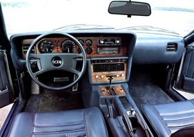 Bitter Diplomat CD (1978) - für Opel-Kenner schauten die Bedienungselemente im Interieur bekannt aus