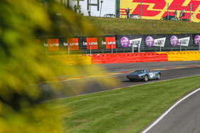 Bizzarrini 5300 GT (1965) an der Spa Classic 2015 in der Trofeo Nastro Rosso
