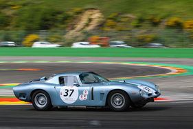 Bizzarrini 5300 GT (1965) an der Spa Classic 2015 in der Trofeo Nastro Rosso