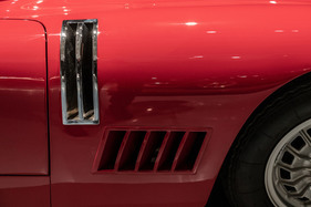 Bizzarrini 5300 GT Strada (1968) - in der Ausstellung "PS:. Ich liebe Dich. Sportwagen-Design der 1950er - 1970er Jahre"