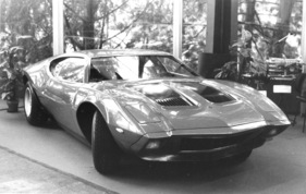 Bizzarrini Sciabola (1976) - die Bizzarrini-Variante des eingestellten Projekts AMC AMX/3 am Turiner Autosalon 1976