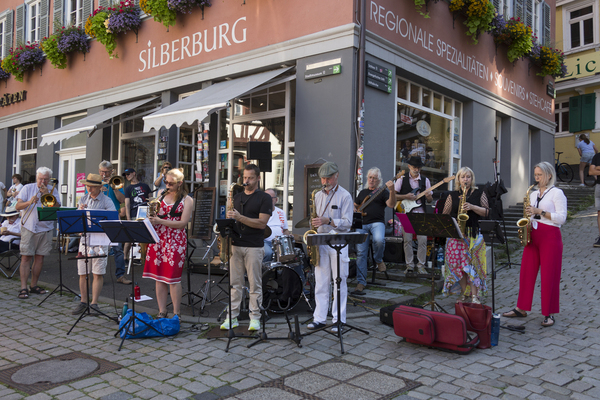 Bläser-Oktett am Marktplatz – Tübingen Classic Oldtimerfestival 2024