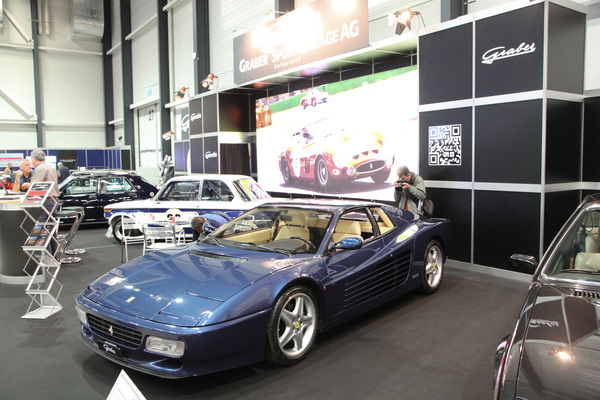 Blauer Ferrari 512 TR bei Graber - Swiss Classic World Luzern 2019