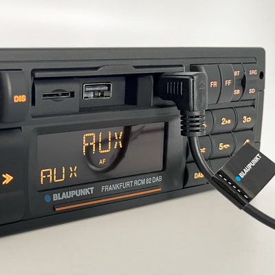Bild: Blaupunkt Frankfurt RCM 82 DAB - Front-Input-AUX