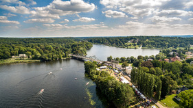 Blick auf die Glienicker Brücke und auf den Ausläufer von Potsdam - 24 Tour du Pont 2015 Blick auf die Glienicker Brücke und auf den Ausläufer von Potsdam - 24 Tour du Pont 2015