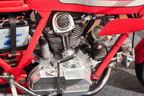 A look at the king shaft of the Ducati 900 SS from 1981 - Auction of the classic car gallery at the Dolder Grand Hotel 2017