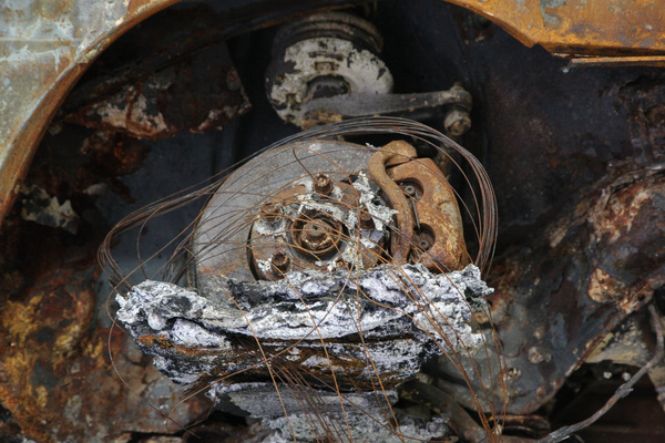 Blick auf die Vorderbremse, die Drähte stammen von den Reifen, mehr ist davon nicht übriggeblieben - Swiss Classic World Luzern 2021