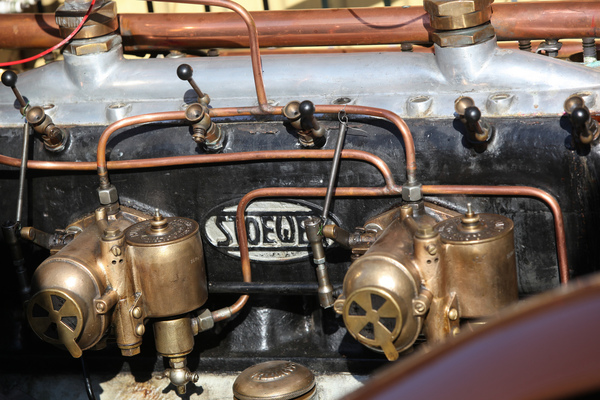 Blick auf einen Stoewer-Motor - Classic-Gala Schwetzingen 2018
