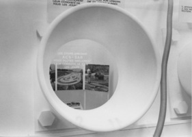 Blick durch den Ansaugstutzen der ACS-Motor-Attrappe - Genfer Automobilsalon 1979
