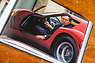 Blick in das Buch der Obrist-Erinnerungen - Mauro Forghieri im Ferrari 250 GTO (© Daniel Reinhard, 2025) Blick in das Buch der Obrist-Erinnerungen - Mauro Forghieri im Ferrari 250 GTO (© Daniel Reinhard, 2025)