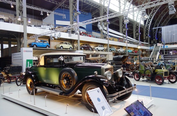 Bild Blick in die Ausstellung - Museum Autoworld Brüssel