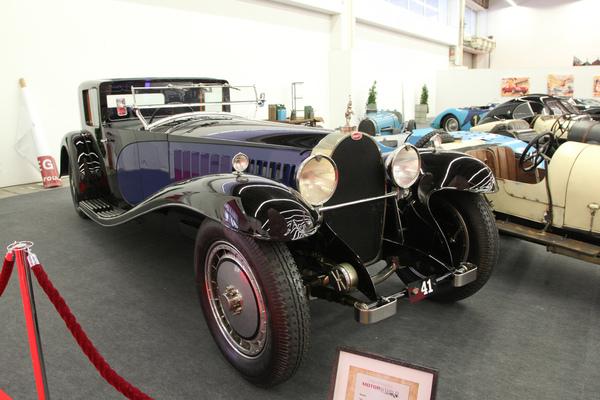 Blick in die Bugatti-Sonderschau mit einem Bugatti Type 41 Royale - IAA Heritage by Motorworld 2019