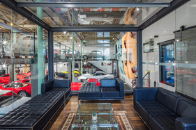 Blick in die Erholungs-Lounge - Erlebniswelt Autobau Blick in die Erholungs-Lounge - Erlebniswelt Autobau