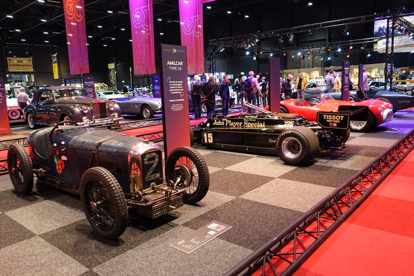 Blick in die Sonderausstellung – Classic Car Show Maastricht 2025