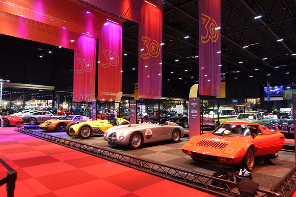 Bild Blick in die Sonderausstellung – Classic Car Show Maastricht 2025