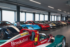 Blick in die "Tailored for Speed Collection", die am 11. Oktober 2025 von RM Sotheby's in Zürich angeboten wird