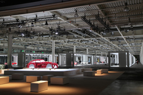 Blick in die grosszügig bestückte Halle - Grand Basel 2018 Blick in die grosszügig bestückte Halle - Grand Basel 2018