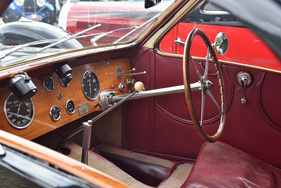 Blick ins Cockpit des T 57S Atalante - Bugatti-Festival 2016 (Kirchzarten)