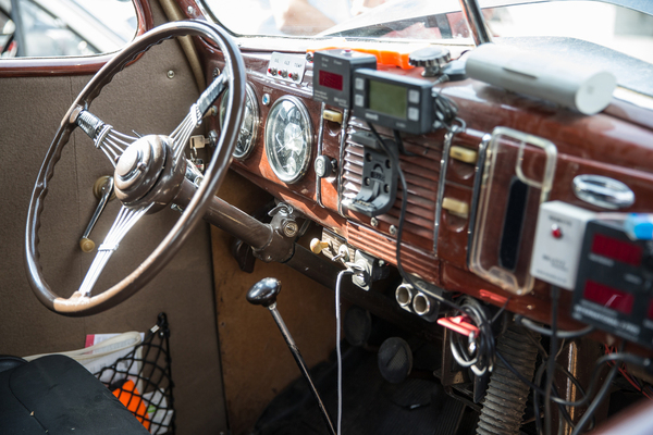 Blick ins Interieur des Ford - Ankunft in Luzern - Peking to Paris Motor Challenge 2025