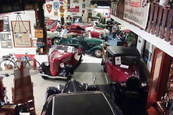 Bild Blick ins Museum - Rosengart-Museum in Bedburg-Rath