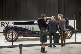 Bloggerin bei der Arbeit? - 91. Genfer Autosalon 2024