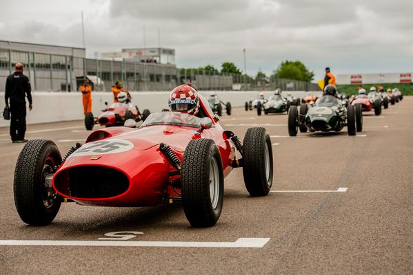 Bond FJ 1960 am Start des Grand Prix de l'Age d'Or 2016
