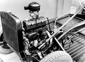 Borgward Hansa 1500 (1950) - Der kraftvolle 1.5-Liter-Vierzylinder-Ottomotor entwickelt 41 PS und ermöglicht eine Spitzengeschwindigkeit von etwa 120 km/h