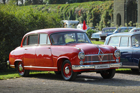 Borgward Hansa 2400 (1956) - der grosse Borgward bevor es den P100 gab - 20. ASC Classic-Gala Schwetzingen 2024 (1956)