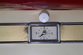 Borgward Isabella Coupé (1960) - Zeituhr von Moto Meter