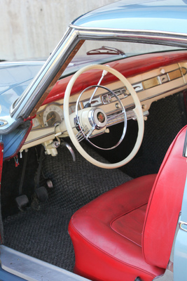 Borgward Isabella Coupé (1960) - aufgeräumtes Cockpit