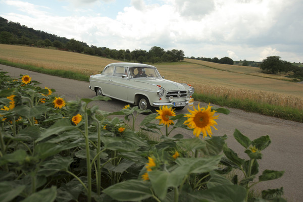 Borgward Isabella Coupé (1960) - in the great outdoors - at the ADAC Deutschland Klassik 2014