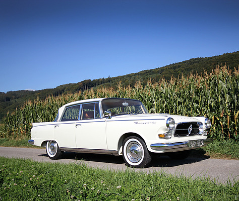 Borgward P 100 (1961) - rund 4,7 Meter lang ist der Borgward P 100