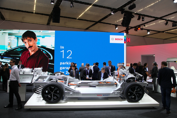 Bosch zeigt seine Kompetenzen im Elektrofahrzeugbau - IAA Frankfurt 2019