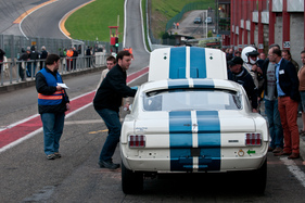 Boxenstopp bei der Boxengasse seitens Eau Rouge – Spa Six Hours 2013