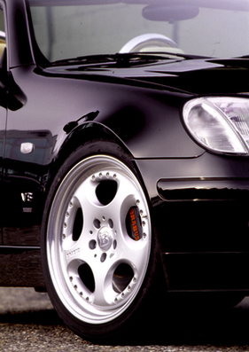Brabus SLK V8 (1997) – 18-Zoll-Leichtmetallräder. Auch in mehrteiliger Ausführung heissen sie "Monoblock IV"