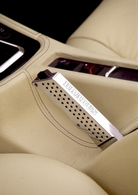 Brabus SLK V8 (1997) – sogar der Handbremshebel wurde veredelt