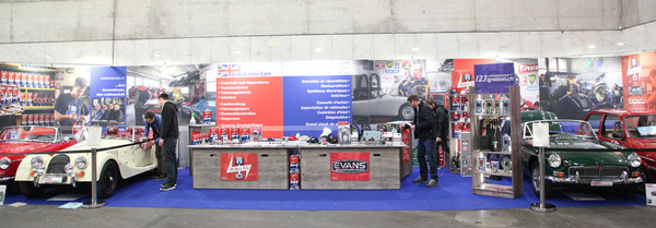 Breites Angebot bei British Inter Cars - Oldtimer- und Teilemarkt Fribourg 2019