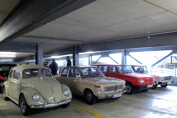 Image: Wide-ranging offer in the parking garage - from Volkswagen to Wartburg - Bremen Classic Motorshow 2020