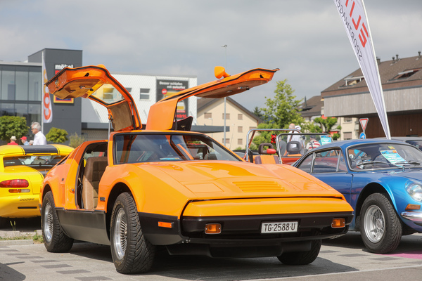 Bricklin SV-1 (1974) - Sicherheitsauto mit bewegter Geschichte - Fantastic Plastic Rickenbach 2023