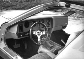 Bricklin SV 1 (1975) - Blick ins Cockpit