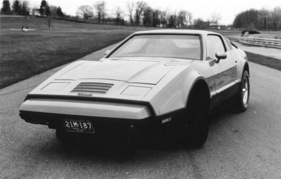 Bricklin SV-1 (1975) - keilförmig im Stil der Siebzigerjahre