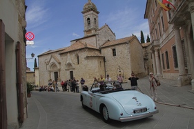 Bristol 400 Cabriolet Pinin Farina (1949) - an der Mille Miglia 2015