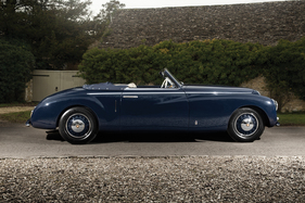Bristol 400 Pininfarina Cabriolet (1947) - sieht der Bristol Limousine des Werks nicht ähnlich Bristol 400 Pininfarina Cabriolet (1947) - sieht der Bristol Limousine des Werks nicht ähnlich