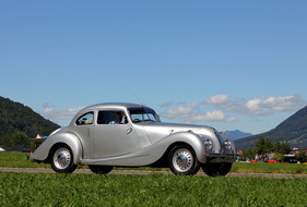 Bristol 400 am British Car Meeting 2011 in Mollis - mit BMW-Genen aus England